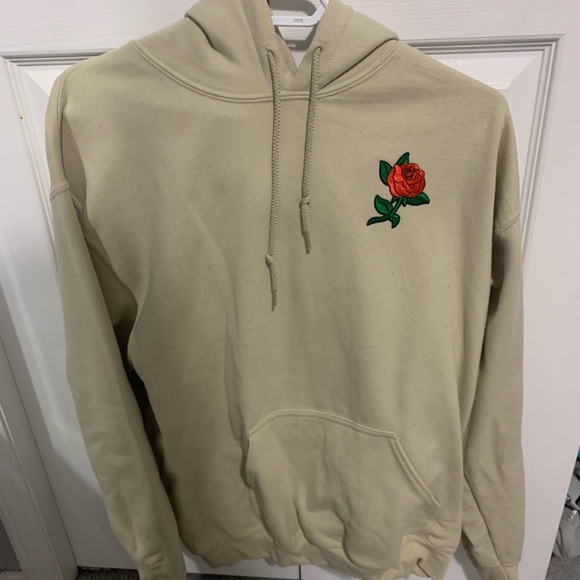 SOLD ON DEPOP - Picture 1 of 2